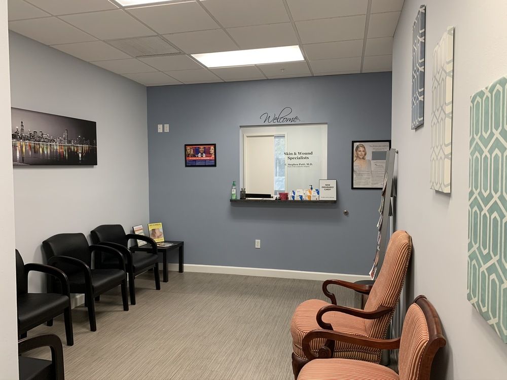 Ridgegate Medical Center: 5664 Bee Ridge Rd, Sarasota, FL 34233